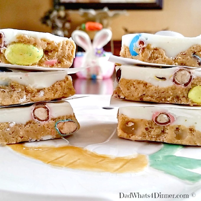 Kids and adults alike will love these Peanut Butter Easter Bars. Perfect dessert to make for Easter brunch or dinner. 