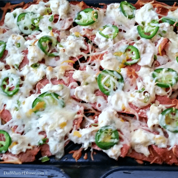 My Chicken Jalapeño Popper Baked Nachos combines two of the best appetizers and turns into one awesome dish to serve a crowd.