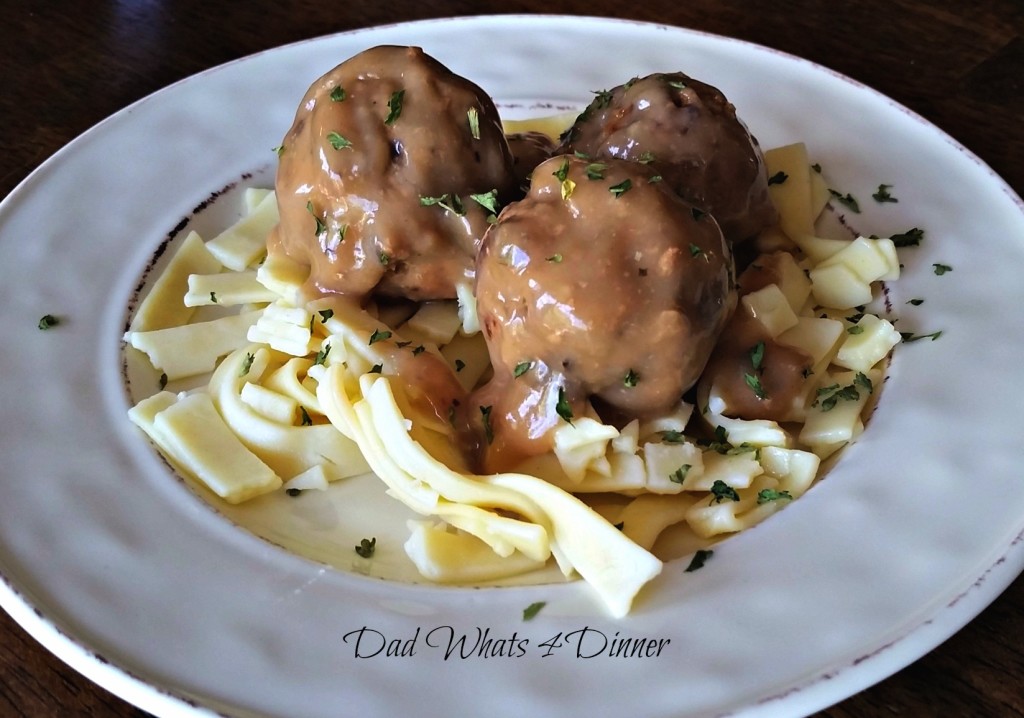 Here is a wonderful Crock Pot Swedish Meatballs that can easily be made ahead of time. The meatballs can be used now or frozen and used for other quick dishes like meatball sandwich's. dadwhats4dinner.com