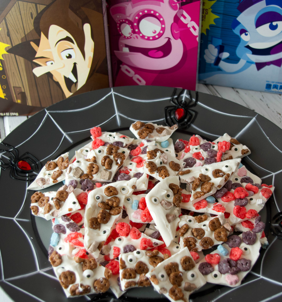 Spooky Monster Bark is a sweet treat using General Mills® Limited Edition Monster Cereals. Perfect for your kids Halloween party. #SpooktacularSnacks #AD