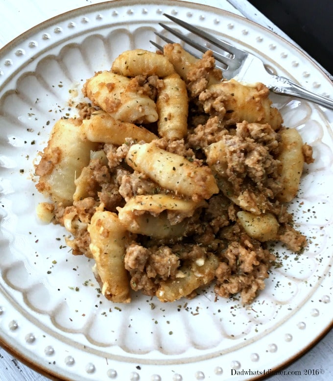 No need to go to the store when you can make your own Cheesy Hamburger Helper Casserole at home.