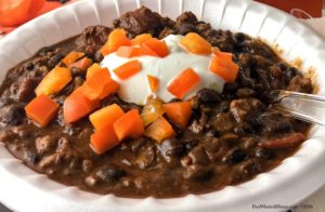Take your tailgating food to whole new level with my Game Day Black Bean Habanero Chili!!! Healthy and spicy! #Tailgreatness