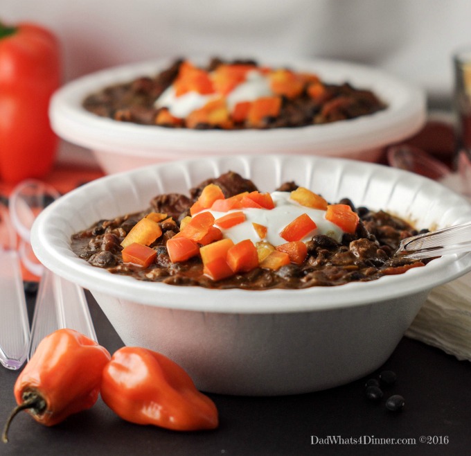Take your tailgating food to whole new level with my Game Day Black Bean Habanero Chili!!! Healthy and spicy! #Tailgreatness